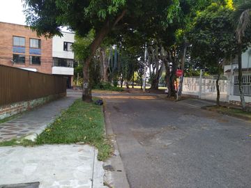 venta casa esquinera para remodelar barrio el Limonar
