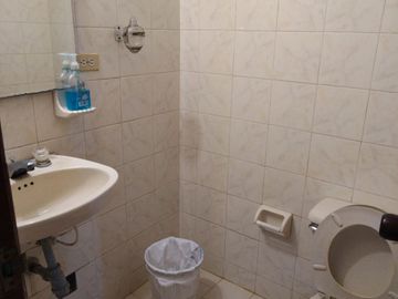 venta casa esquinera para remodelar barrio el Limonar