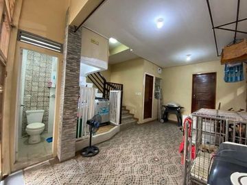 House and Lot with Residential Units for Sale in Brookside Hills Subdivision Cainta, Rizal