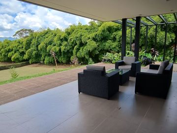 New, Modern 5 Bedroom Home in Residential Community, Heart of Llanogrande, Rionegro
