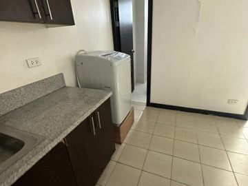 2BR San Lorenzo Place