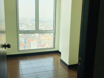 2BR San Lorenzo Place
