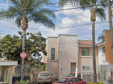 CASA EN COL. GIRASOLES ELITE, JALISCO.