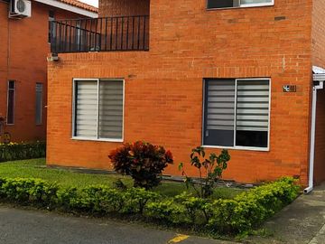 VENTA CASA CAMPESTRE HACIENDA EL CASTILLO - NEGOCIABLE