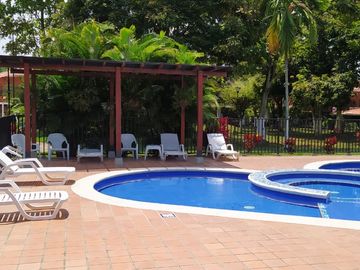 VENTA CASA CAMPESTRE HACIENDA EL CASTILLO - NEGOCIABLE