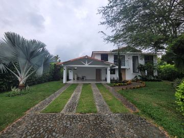 CASA CAMPESTRE REMODELADA PANCE..