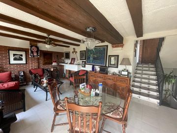 Casa en Venta en Col. Rancho Tetela, Cuernavaca, Morelos con 2 Habitaciones