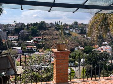 Casa en Venta en Col. Rancho Tetela, Cuernavaca, Morelos con 2 Habitaciones