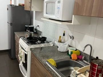 VENDO MODERNO DEPARTAMENTO EN AVDA PRINCIPAL SURQUILLO LIMITE MIRAFLORES