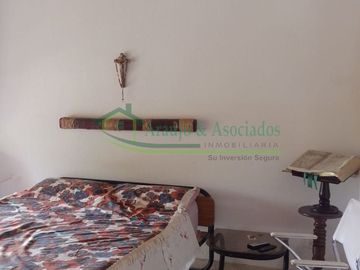 VENDEMOS HERMOSA FINCA CON ARBOLES FRUTALES Y LAGO.
