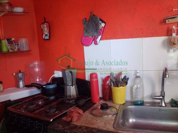 VENDEMOS HERMOSA FINCA CON ARBOLES FRUTALES Y LAGO.