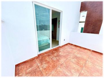 Casas de 3 recamaras con alberca, cocineta, closets, ultimas casas!