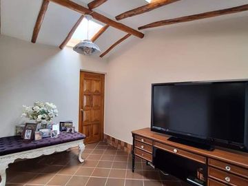 VENDO HERMOSA CASA RUSTICA DE 1000M2