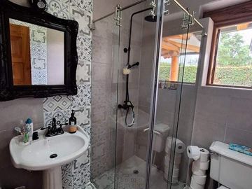 VENDO HERMOSA CASA RUSTICA DE 1000M2