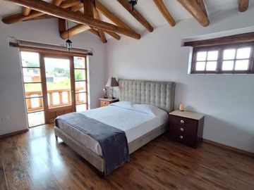 VENDO HERMOSA CASA RUSTICA DE 1000M2