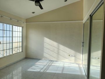 CASA EN VENTA FRACCIONAMIENTO MONTEBELLO CULIACAN SINALOA