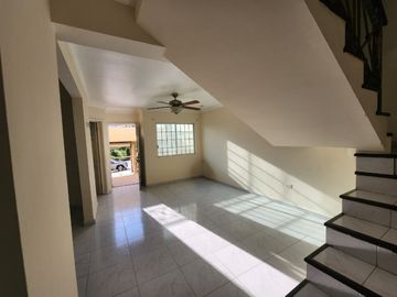 CASA EN VENTA FRACCIONAMIENTO MONTEBELLO CULIACAN SINALOA