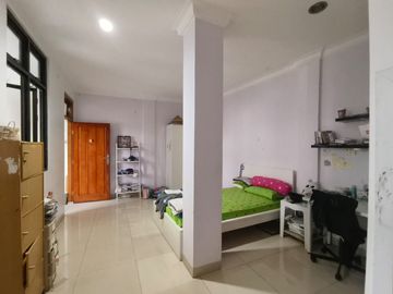 Rumah Cocok Untuk Usaha di Sektor 9 Bintaro 11710-AM 0811111----