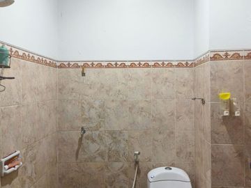 Rumah Cocok Untuk Usaha di Sektor 9 Bintaro 11710-AM 0811111----