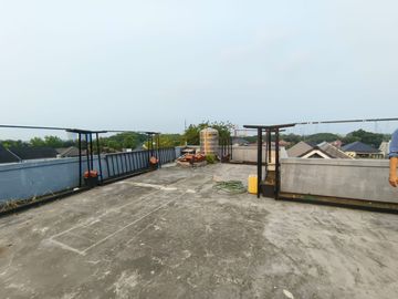 Rumah Cocok Untuk Usaha di Sektor 9 Bintaro 11710-AM 0811111----