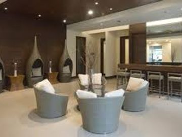 For Sale: 2BR Unit The Red Oak - Two Serendra, BGC