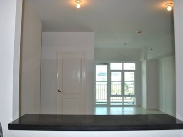 For Sale: 2BR Unit The Red Oak - Two Serendra, BGC