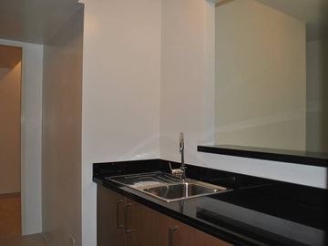 For Sale: 2BR Unit The Red Oak - Two Serendra, BGC
