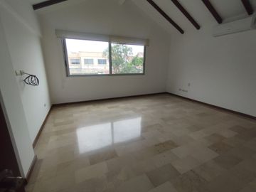 VENTA DE CASA EN URB. PUERTO AZUL - VÍA A LA COSTA