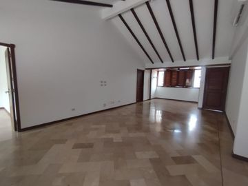 VENTA DE CASA EN URB. PUERTO AZUL - VÍA A LA COSTA