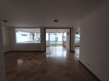 VENTA DE CASA EN URB. PUERTO AZUL - VÍA A LA COSTA