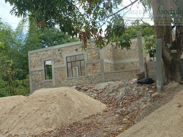 VENDEMOS FINCA GANADERA CON NACEDEROS DE AGUA, CLIMA AGRADABLE Y BUENA VECINDAD.