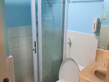 1 Bedroom Unit For Sale in Forbeswood Heights BGC