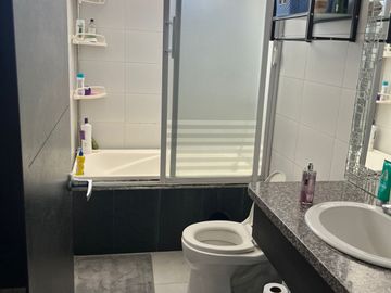 Ibarra - Hermoso Departamento Amoblado en Venta en Edificio Mirasierra