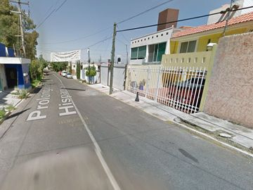 ¡¡Vive en Elegante y amplia casa en remate en Col. Villa Satélite Calera, Puebla de Zaragoza, Puebla!!