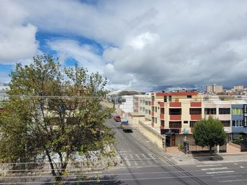 OFICINAS EN LA AV. VÍCTOR HUGO