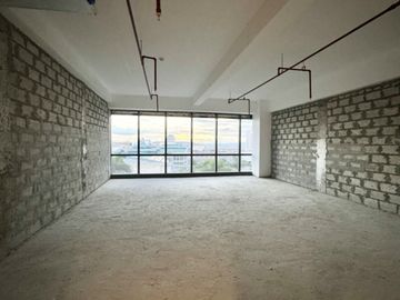 72sqm Office Space for lease in Parkway Corporate Center Alabang