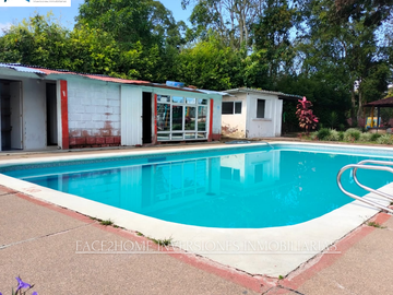 EN VENTA CASA CAMPESTRE CALARCÁ. 7.952 m²