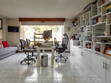Casa en Venta en esquina en Residencial El Campanario