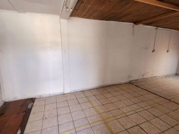 Se Vende Ex Colegio, Ideal Empresas, Oficinas O Fábrica