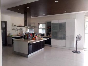 House and Lot for Sale inside the posh Marina Baytown East Subdivision, Paranaque City near PITX and Okada