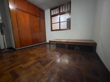 Venta de casa en URB INgeniería ,SMP de 2 pisos en excelente estado