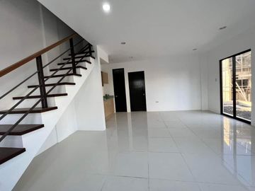SINGLE DETACHED HOUSE AND LOT IN MINGLANILLA