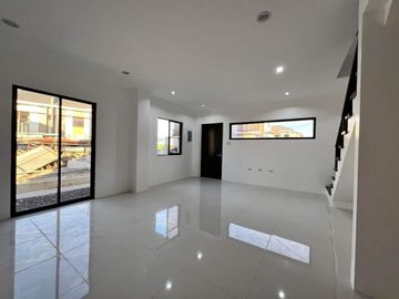 SINGLE DETACHED HOUSE AND LOT IN MINGLANILLA