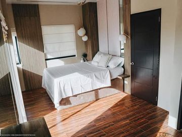 SINGLE DETACHED HOUSE AND LOT IN MINGLANILLA