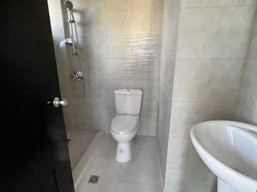 SINGLE DETACHED HOUSE AND LOT IN MINGLANILLA