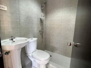 SINGLE DETACHED HOUSE AND LOT IN MINGLANILLA