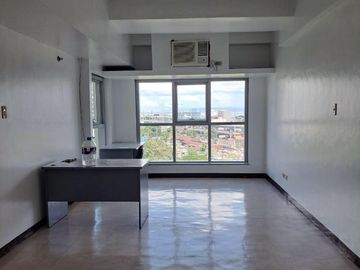 RUSH SALE! 34.49 sqm Condo unit in Civic Place, Alabang, Muntinlupa