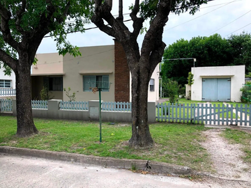 Casa Ideal Para Fin De Semana. (pipinas, Partido De Punta Indio).
