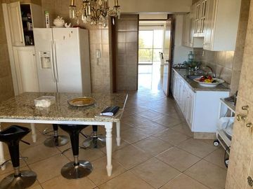 SE VENDE GRAN DEPARTAMENTO FRENTE A CASINO UF 17.500
