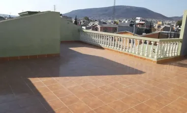 Amplia Casa de 8 Recámaras en Parque de Poblamiento, Pachuca de Soto, Hidalgo.